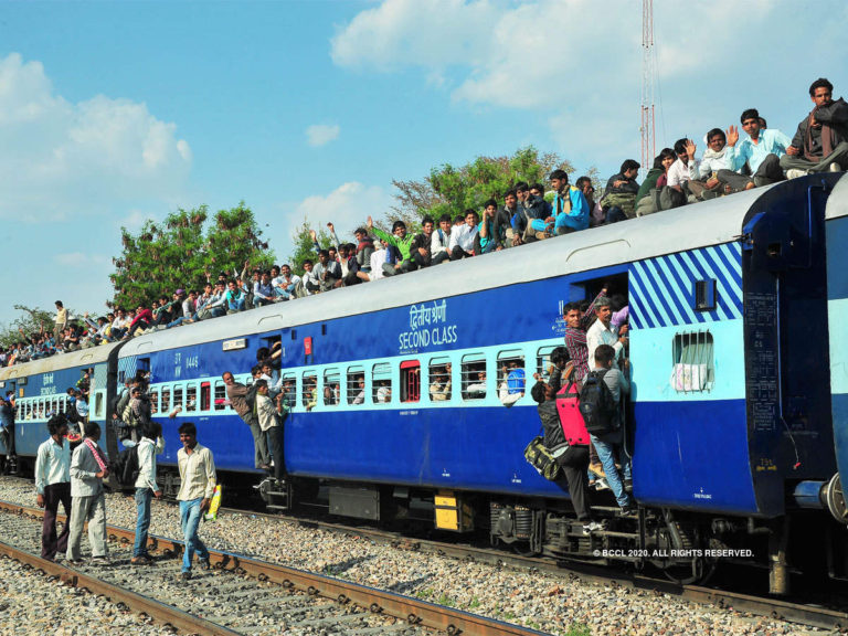 central-railway-shares-details-of-26-holi-special-extra-trains