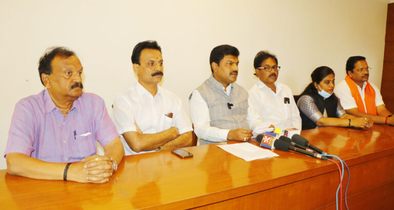 18-Byr press meet- ib