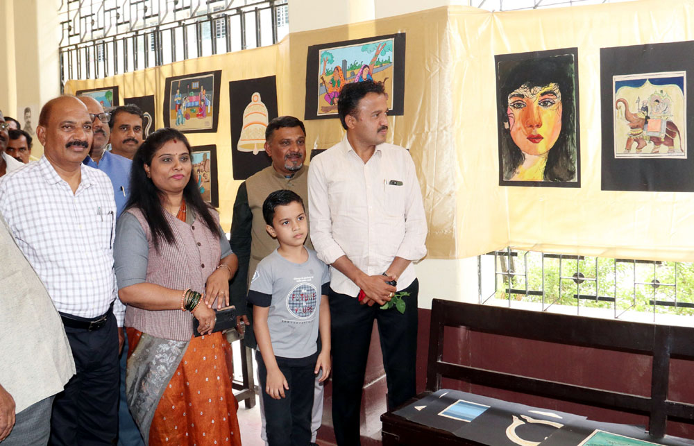 11-Chitrakala pradarshana-karnataka sanga (2)