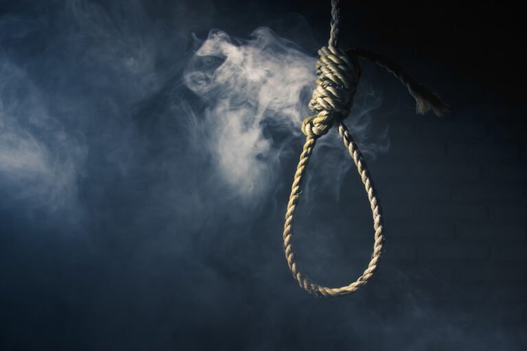 high contrast image of a hangman's noose