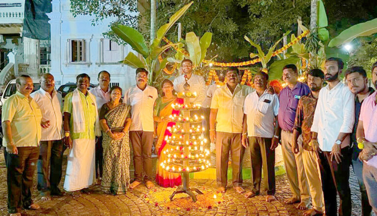 0c5e3bc4-5fa5-4d30-a252-919e854c303f (1)