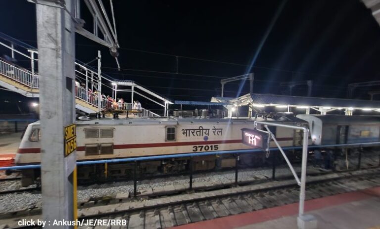 2846a2ccc7d3a71d9cc60a942ee63bde96e2462bb690e505dc6d3f132c34e51f.0