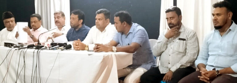 19-alpa sankyatara press meet.jpeg