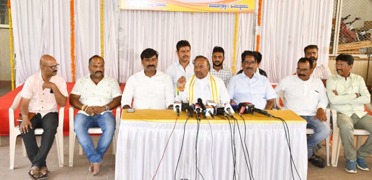 30-K.s. eshwarappa press meet-