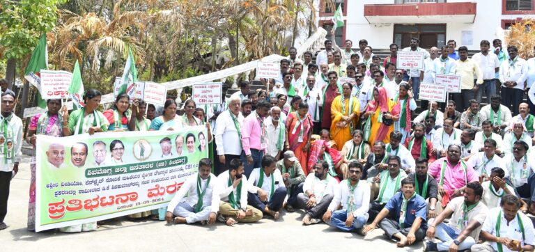 15-Jds protest-dc office- (1)