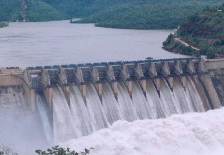 890164618Linganamakki-Dam