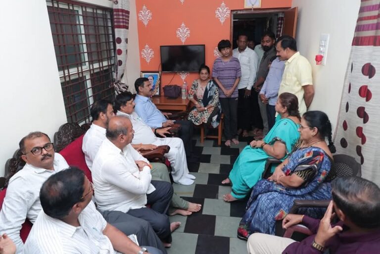 ad06835e-a043-4e88-9929-6e7b407b1ae5