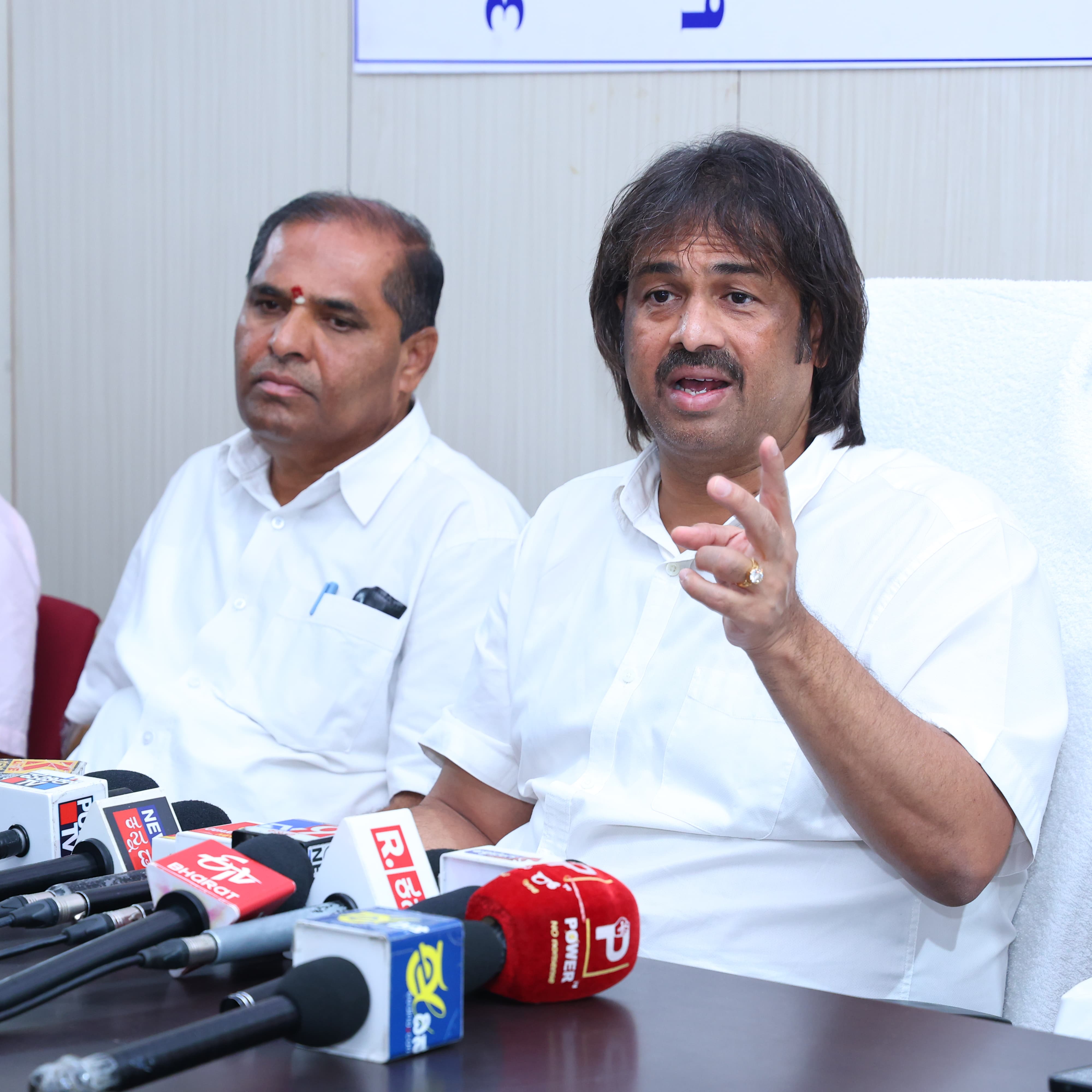 a10b88ab-edeb-4fe3-8fcc-111222cd351e